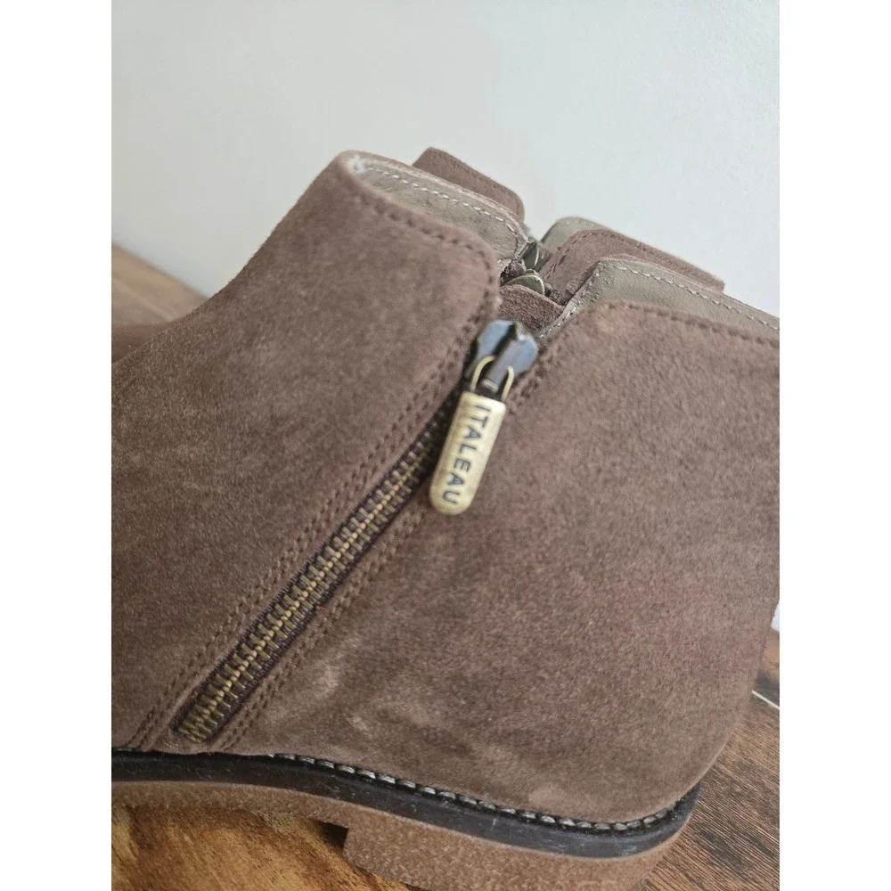 Italeau handmade suede